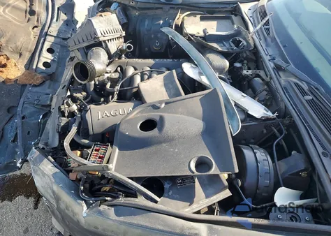 2001 Jaguar Vandenplas from USA, damaged, VIN SAJDA24CX1LF39339